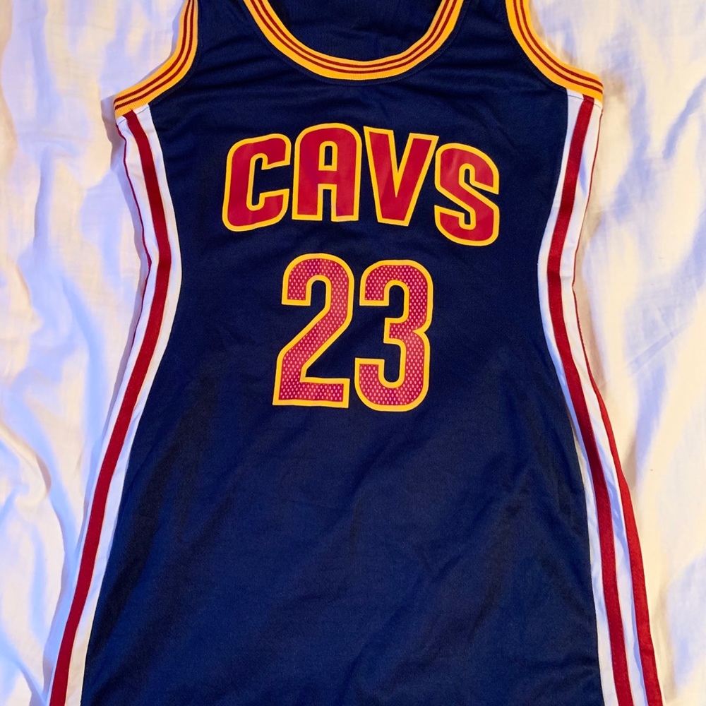 Cavs Lebron James 23 jersey